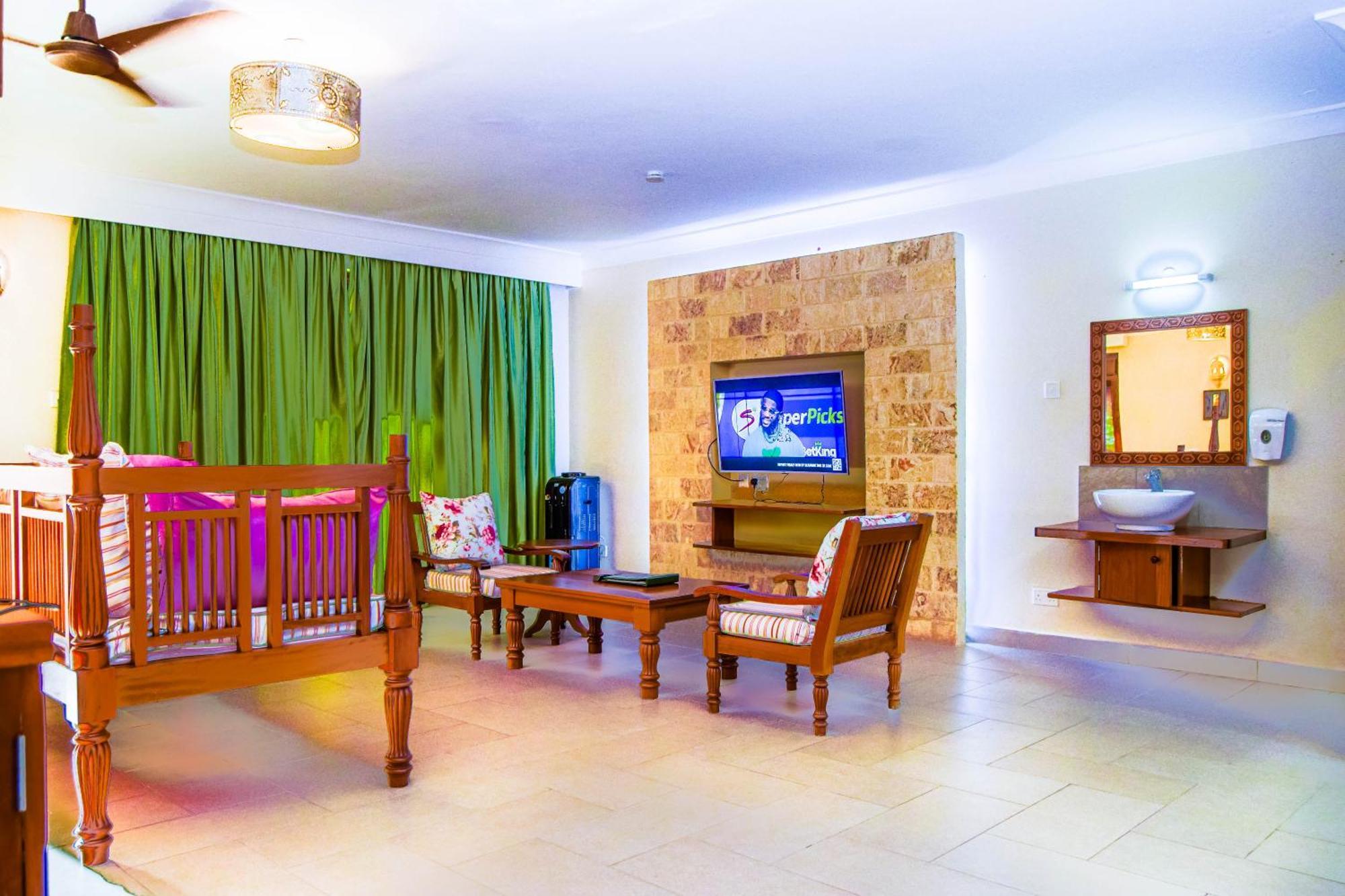 Villa Mandhari - Diani Beach Exteriör bild